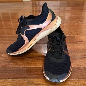 Lululemon Chargefeel sneaker